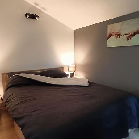 Maisonnette Au Pied Des Pyrenees Nestier Екстериор снимка
